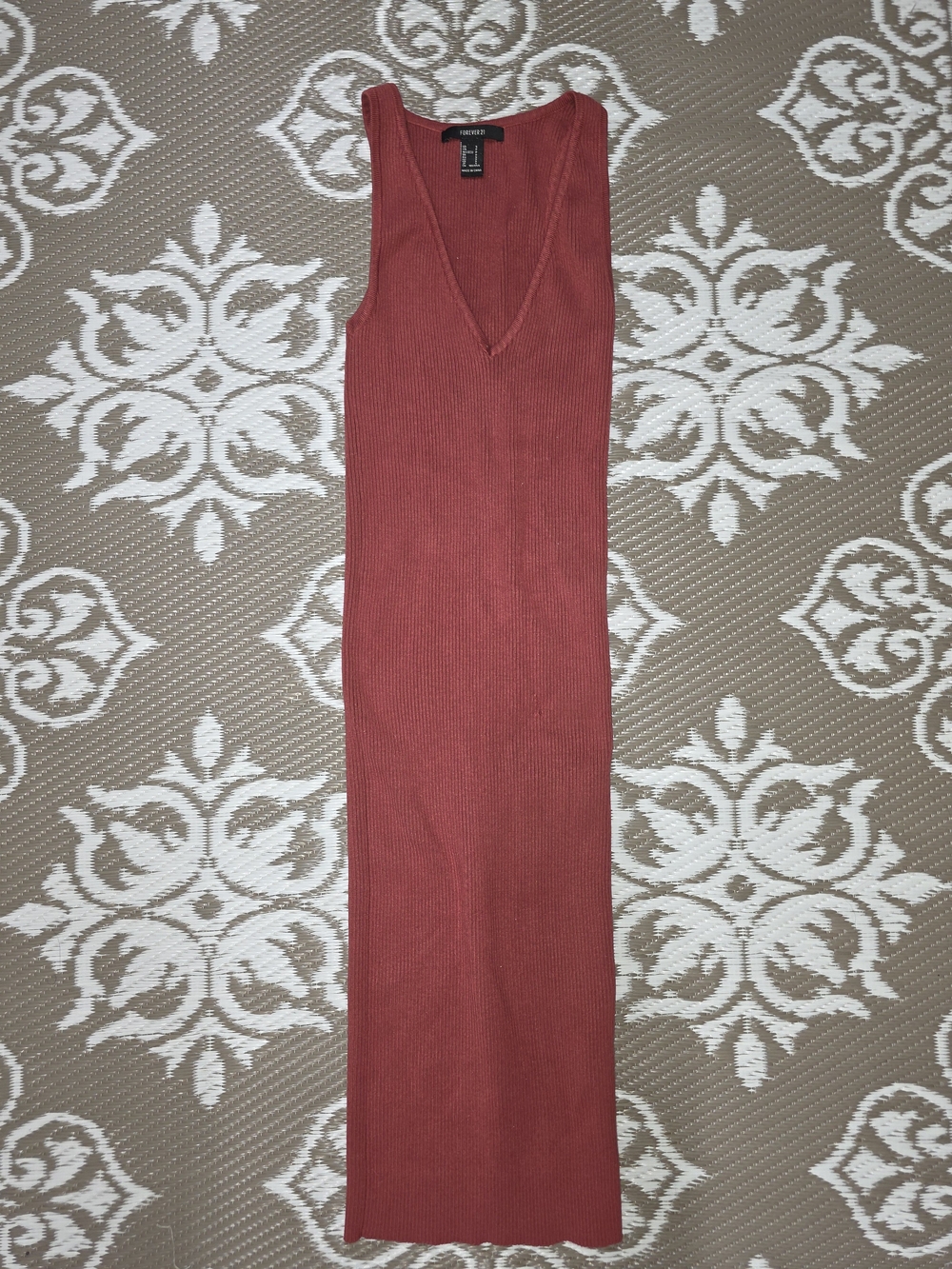 Forever 21 Sleeveless V-Neck Ribbed Maxi Dress in Rust